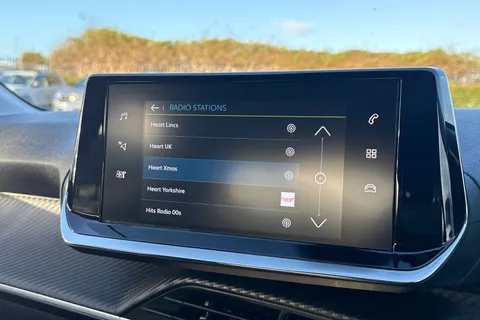 YS24BVY PEUGEOT e-208 50kWh E-Style Auto 5dr (7.4kW Charger) Thumbnail #44