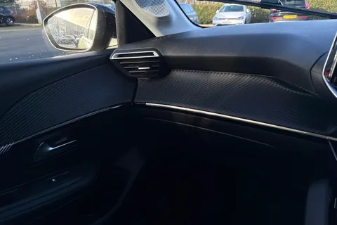 YS24BVY PEUGEOT e-208 50kWh E-Style Auto 5dr (7.4kW Charger) Thumbnail #60