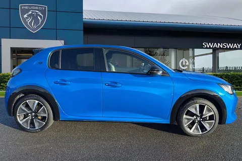 AE21ZHF PEUGEOT e-208 50kWh GT Premium Auto 5dr Thumbnail #3