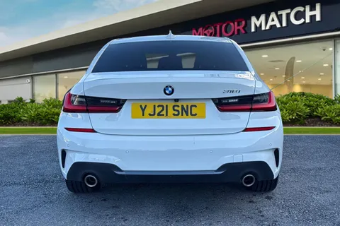 YJ21SNC BMW 3 Series 2.0 318i M Sport Auto Euro 6 (s/s) 4dr Thumbnail #5