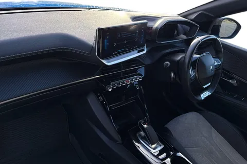 KV20HGM PEUGEOT e-208 50kWh GT Auto 5dr Thumbnail #14