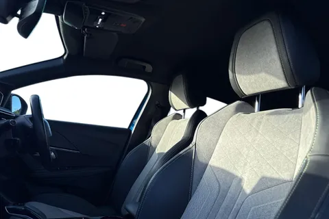 AE21ZHF PEUGEOT e-208 50kWh GT Premium Auto 5dr Thumbnail #15