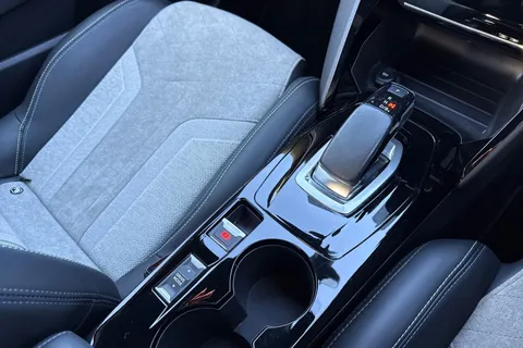 AE21ZHF PEUGEOT e-208 50kWh GT Premium Auto 5dr Thumbnail #22