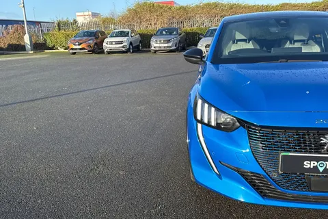 AE21ZHF PEUGEOT e-208 50kWh GT Premium Auto 5dr Thumbnail #24