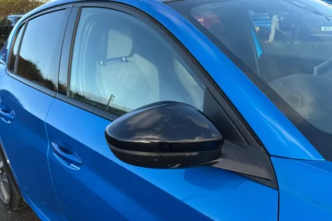 KV20HGM PEUGEOT e-208 50kWh GT Auto 5dr Thumbnail #27