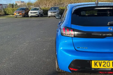 KV20HGM PEUGEOT e-208 50kWh GT Auto 5dr Thumbnail #32