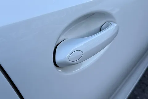 YJ21SNC BMW 3 Series 2.0 318i M Sport Auto Euro 6 (s/s) 4dr Thumbnail #36