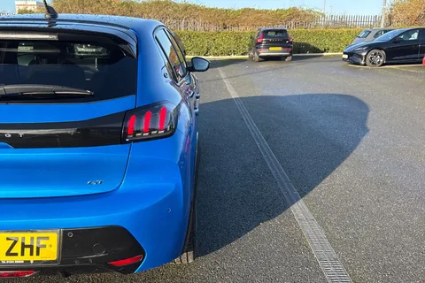 AE21ZHF PEUGEOT e-208 50kWh GT Premium Auto 5dr Thumbnail #33