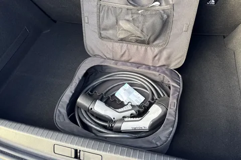 KV20HGM PEUGEOT e-208 50kWh GT Auto 5dr Thumbnail #36