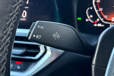 YJ21SNC BMW 3 Series 2.0 318i M Sport Auto Euro 6 (s/s) 4dr Thumbnail #42