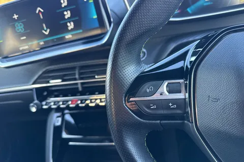 AE21ZHF PEUGEOT e-208 50kWh GT Premium Auto 5dr Thumbnail #37