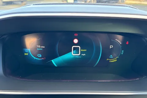 KV20HGM PEUGEOT e-208 50kWh GT Auto 5dr Thumbnail #41