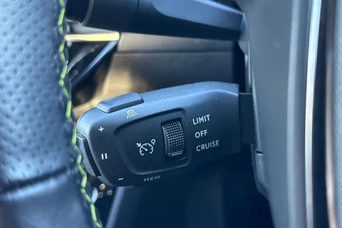 AE21ZHF PEUGEOT e-208 50kWh GT Premium Auto 5dr Thumbnail #39