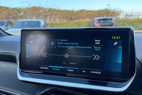 KV20HGM PEUGEOT e-208 50kWh GT Auto 5dr Thumbnail #43