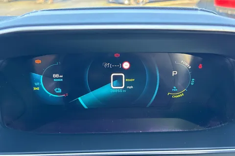 AE21ZHF PEUGEOT e-208 50kWh GT Premium Auto 5dr Thumbnail #41