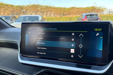 KV20HGM PEUGEOT e-208 50kWh GT Auto 5dr Thumbnail #45