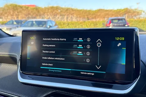 AE21ZHF PEUGEOT e-208 50kWh GT Premium Auto 5dr Thumbnail #49