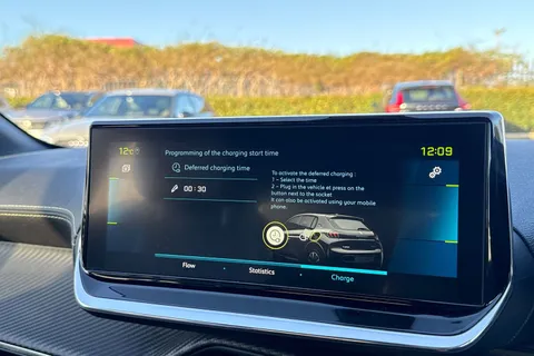 AE21ZHF PEUGEOT e-208 50kWh GT Premium Auto 5dr Thumbnail #52