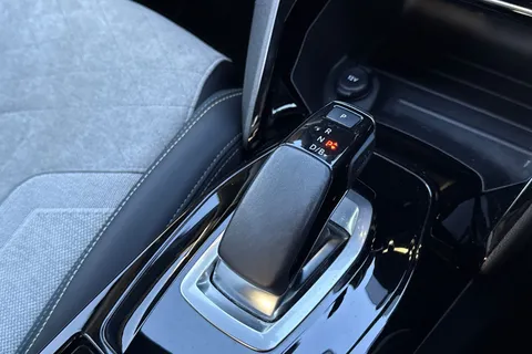 AE21ZHF PEUGEOT e-208 50kWh GT Premium Auto 5dr Thumbnail #58