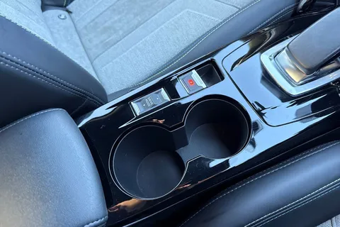 AE21ZHF PEUGEOT e-208 50kWh GT Premium Auto 5dr Thumbnail #60