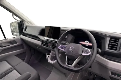 CX75JXW Volkswagen Crafter 2.0 TDI CR35 Commerce Plus Auto FWD MWB High Roof Euro 6 (s/s) 5dr Thumbnail #14
