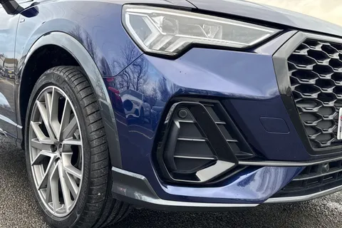 KT25YHS Audi Q3 Black Edition 35 TDI  150 PS S tronic Thumbnail #9