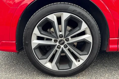 YG19OMP Audi Q3 1.5 TFSI CoD 35 S line S Tronic Euro 6 (s/s) 5dr Thumbnail #7