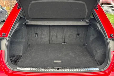 YG19OMP Audi Q3 1.5 TFSI CoD 35 S line S Tronic Euro 6 (s/s) 5dr Thumbnail #10