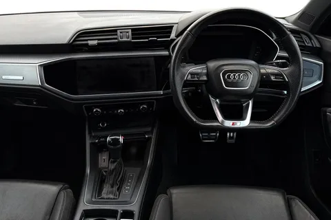 YG19OMP Audi Q3 1.5 TFSI CoD 35 S line S Tronic Euro 6 (s/s) 5dr Thumbnail #13