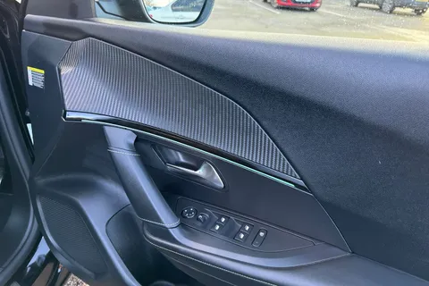 SD72WXJ PEUGEOT e-2008 50kWh GT Auto 5dr (7kW Charger) Thumbnail #20