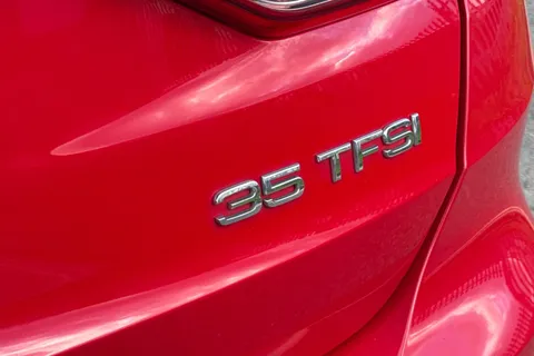 YG19OMP Audi Q3 1.5 TFSI CoD 35 S line S Tronic Euro 6 (s/s) 5dr Thumbnail #29