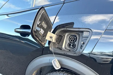 SD72WXJ PEUGEOT e-2008 50kWh GT Auto 5dr (7kW Charger) Thumbnail #38