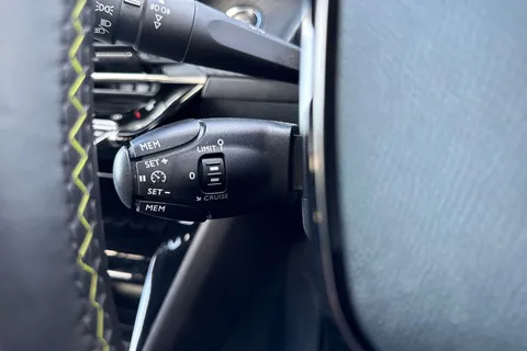 SD72WXJ PEUGEOT e-2008 50kWh GT Auto 5dr (7kW Charger) Thumbnail #42