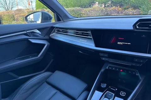 ML25OMU Audi A3 S line 30 TFSI 116 PS S tronic Thumbnail #20