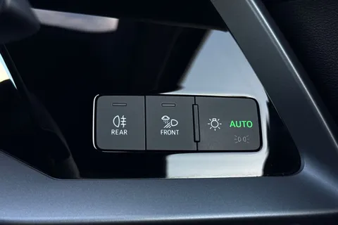 ML25OMU Audi A3 S line 30 TFSI 116 PS S tronic Thumbnail #42