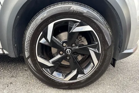 MM23WTG Nissan Juke 1.0 DIG-T N-Connecta DCT Auto Euro 6 (s/s) 5dr Thumbnail #13