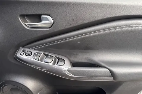 MM23WTG Nissan Juke 1.0 DIG-T N-Connecta DCT Auto Euro 6 (s/s) 5dr Thumbnail #21