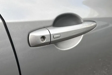 MM23WTG Nissan Juke 1.0 DIG-T N-Connecta DCT Auto Euro 6 (s/s) 5dr Thumbnail #26