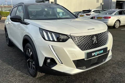 YR72WRC PEUGEOT e-2008 50kWh GT Auto 5dr (7kW Charger) Thumbnail #8