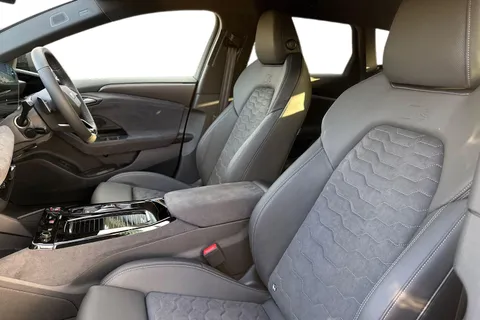  Audi A6 E-Tron Avant 83kWh Edition 1 Auto 5dr Thumbnail #16