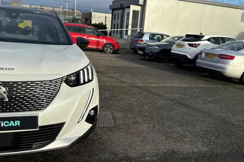 YR72WRC PEUGEOT e-2008 50kWh GT Auto 5dr (7kW Charger) Thumbnail #25