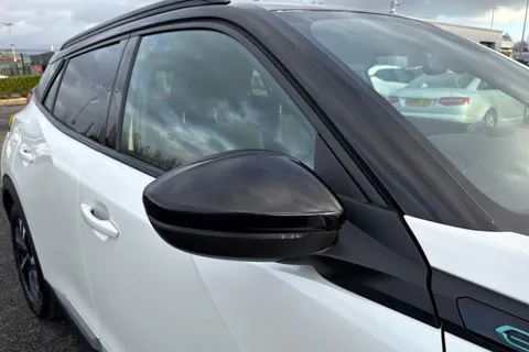 YR72WRC PEUGEOT e-2008 50kWh GT Auto 5dr (7kW Charger) Thumbnail #27