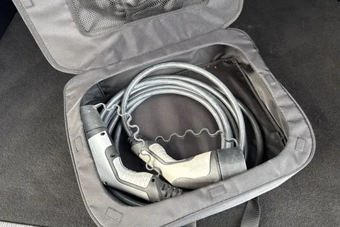 YR72WRC PEUGEOT e-2008 50kWh GT Auto 5dr (7kW Charger) Thumbnail #34