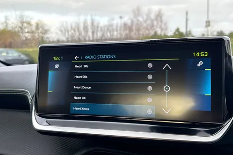 YR72WRC PEUGEOT e-2008 50kWh GT Auto 5dr (7kW Charger) Thumbnail #47