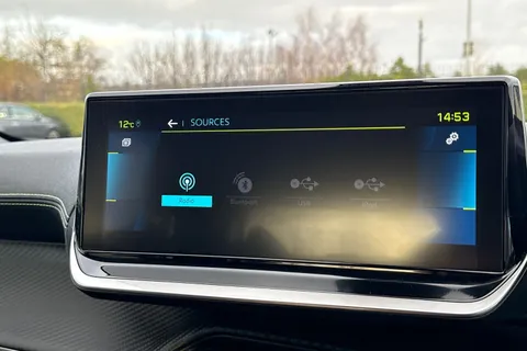 YR72WRC PEUGEOT e-2008 50kWh GT Auto 5dr (7kW Charger) Thumbnail #48