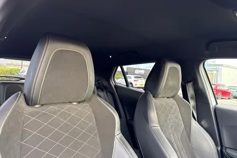 CE22LDU PEUGEOT e-2008 50kWh GT Premium Auto 5dr Thumbnail #21