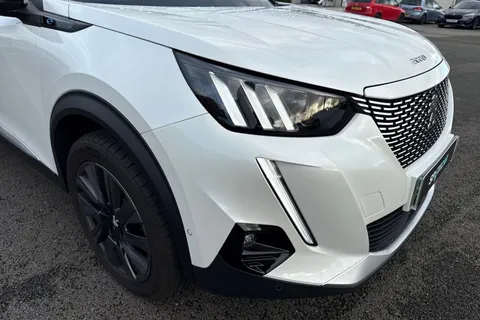 CE22LDU PEUGEOT e-2008 50kWh GT Premium Auto 5dr Thumbnail #26