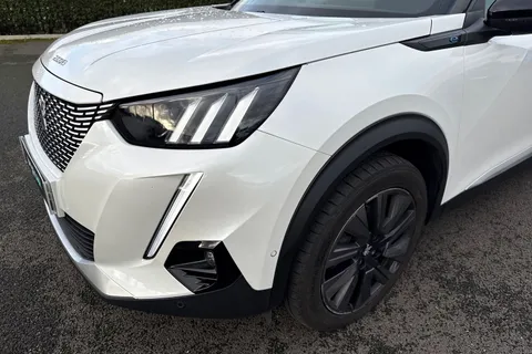 CE22LDU PEUGEOT e-2008 50kWh GT Premium Auto 5dr Thumbnail #27
