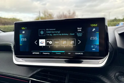 CE22LDU PEUGEOT e-2008 50kWh GT Premium Auto 5dr Thumbnail #45