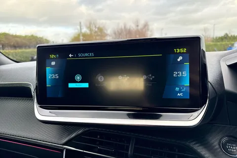 CE22LDU PEUGEOT e-2008 50kWh GT Premium Auto 5dr Thumbnail #47